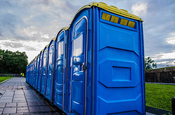 Porta potty delivery and setup in Westernport, MD